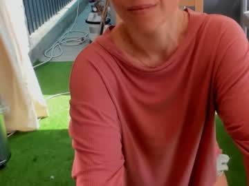 girl
        nyconik cam image #1208287
