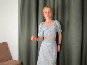 girl
        edwinacornett cam image #2694814