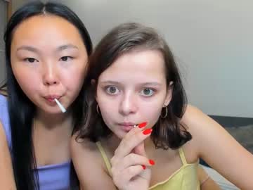 couple
        vanessa_tomson cam image #155392