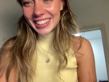 girl
        angel_from_sky cam image #4637388
