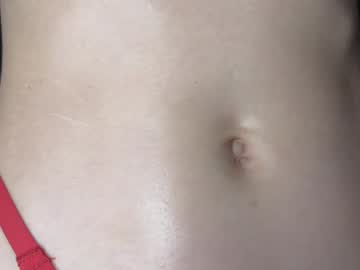 girl
        lauratanguy cam image #3580751