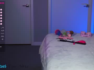 girl
        fox_alina cam image #747500