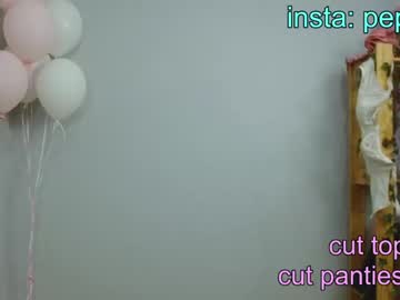 girl
        lovely_leeeya cam image #340850