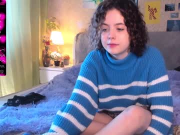 girl
        nessaa_moree cam image #772235