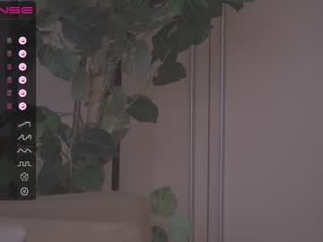 girl
        oki_dokie cam image #1316979