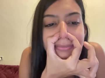 girl
        mayahepburn cam image #2965646