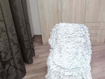 girl
        josephinejackson cam image #2990671
