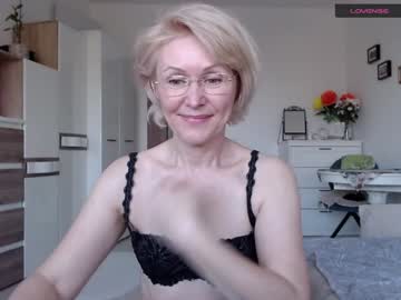 girl
        jasmin18v cam image #4248133