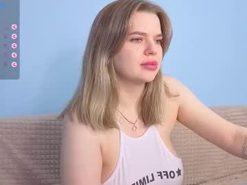 girl
        lovlybambi cam image #4147722