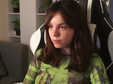 girl
        darellecrago cam image #3222695