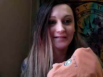 girl
        sierra135 cam image #558261