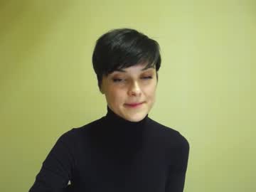 girl
        _irena_ cam image #193000