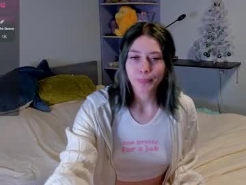 girl
        kina_ka cam image #3938060