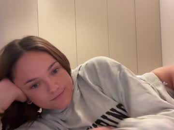 girl
        daisybabyyyyy cam image #3907477