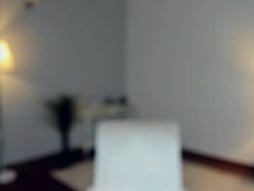 girl
        erinwils cam image #2475454