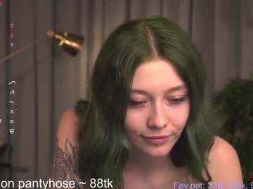 girl
        kina_ka cam image #3885891