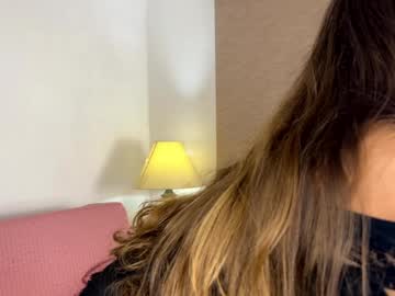 girl
        one_more_cum cam image #4409624