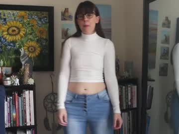 girl
        ellynaomi cam image #2391478