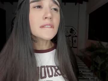 girl
        lonelly_lolly98 cam image #382884