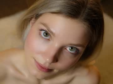 girl Close-up Pussy Web Cam Girls with darlineash