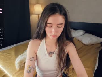 girl
        llkadream cam image #1618115