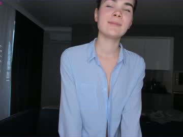 girl
        blue_ocean_eyes cam image #427787