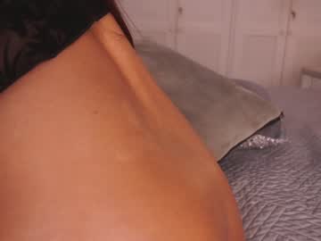 girl
        lanie__ cam image #1177950