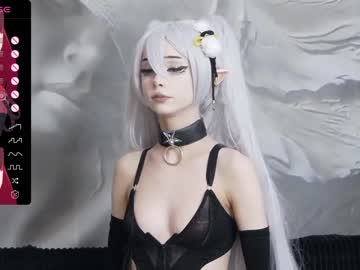 girl
        xenomy cam image #2061220