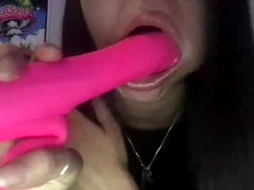 girl
        aimz777 cam image #1838811