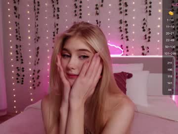 girl
        vonnalein cam image #1585811