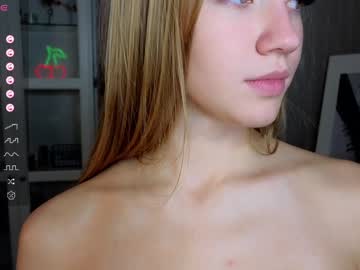 girl
        cute_fox_girl cam image #3574076