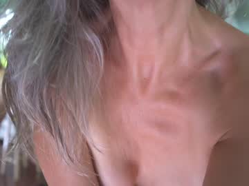 girl
        sunniedayz cam image #1224975