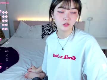 girl
        yuki_cutie_ cam image #724234