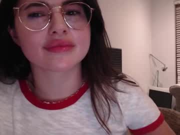 girl
        playnofuckinggames cam image #4596151