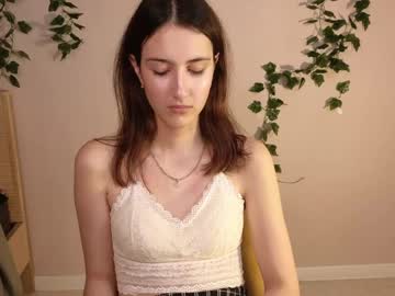 girl
        sophiaheidi cam image #1765406