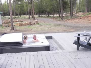 couple
        blondefoxsilverfox cam image #4513388