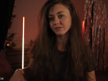 girl
        lettymoa cam image #4424612