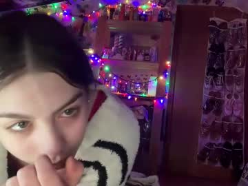 girl
        julesluv cam image #4271773
