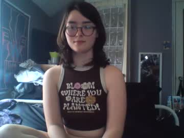 girl
        soursou cam image #2569172