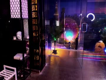 girl
        alma_pearl cam image #4512180