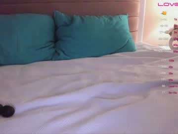 girl
        dreamsweetgirl cam image #1133040