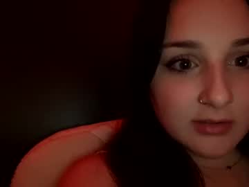 girl
        parislevine cam image #708721