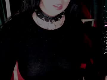 girl
        black_kittie_01 cam image #3502185