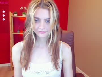 girl
        sansa_quincy cam image #1341238