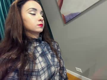 girl
        ehotlovea cam image #4495548