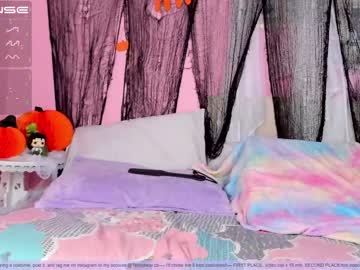 girl
        little_effy18 cam image #55414