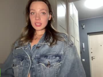 girl
        angel_from_sky cam image #2750547