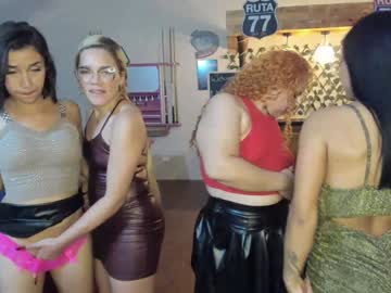 couple
        theorderofphoenixxx cam image #3401133