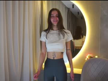 girl
        maxinefoulkes cam image #3851054