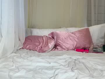girl
        nadianaomi cam image #3308227